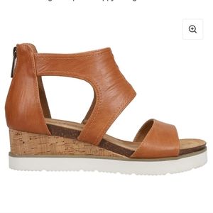 Corkys wedge sandals size 10